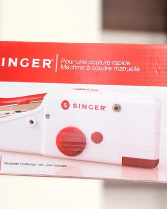 Macchina da cucire portatile Singer