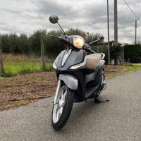 piaggio liberty 125