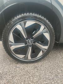 Gomme invernali usate 5.000 km 225/45 R19 96V