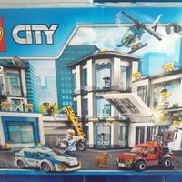 VENDUTO- LEGO CITY STAZIONE POLIZIA 60141 SIGILLAT