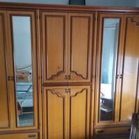 Mobili usati in blocco – armadio, credenza e altro