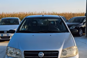 Fiat Punto 1.2 5 porte Active Natural Power