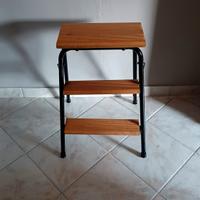 Scaletta richiudibile in ferro battuto e legno 