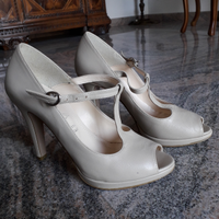 Scarpe di pelle nuove n.37/38