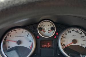 Peugeot 207 nera