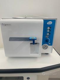 Autoclave per sterelizzazione strumenti