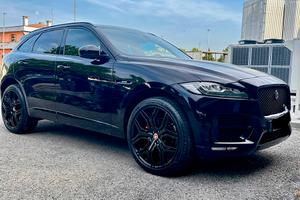 Jaguar F-PACE BLACK EDITION R-DESIGN