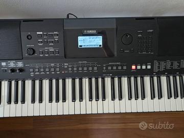 Tastiera Yamaha PSR E463