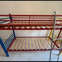 letto a castello in metallo bupne condizioni