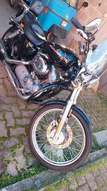 MOTO HARLEY 883 XL SPORTSTER