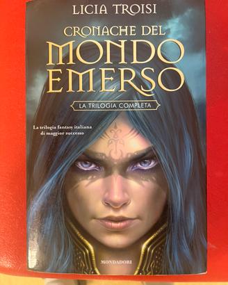 Mondo emerso : Cronache-Guerre-Leggende