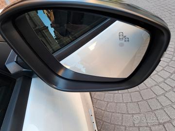 Specchietto  retrovisore dx della JEPP AVENGER SUM