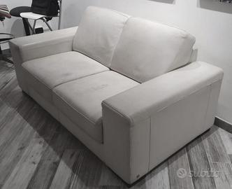 DIVANO LETTO IN PELLE  COLORE CREMA