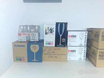 Bicchieri in vetro con confezione