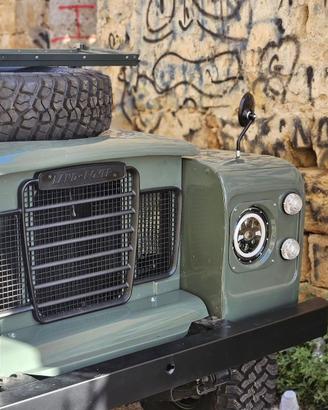 LAND ROVER SERIES