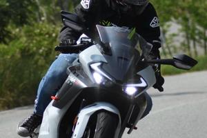 Cfmoto 675 sr-r 2025