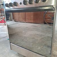 PIANO COTTURA A GAS FORNO ELETTRICO MARCA ARISTON