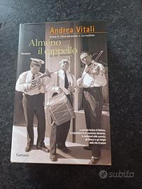 Libro "Almeno il cappello" di Andrea Vitali