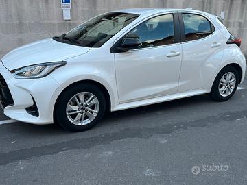 Mazda 2 Full Hybrid (12/2022) - Unico Prop.