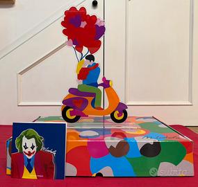 Lodola serigrafia plexiglass appoggio kiss motion