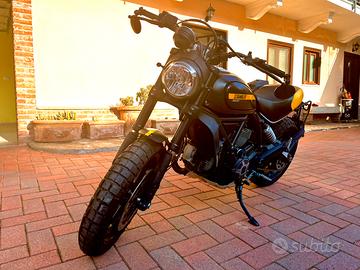 Ducati Scrambler 800 FT