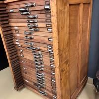 Cassettiera tipografica in legno- Restaurata