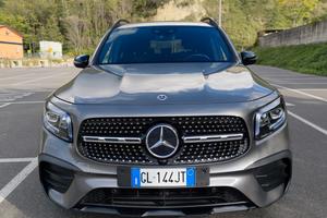 Mercedes GLB  200 4MATIC 