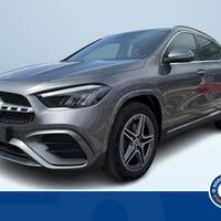 Mercedes-Benz GLA 250 E PLUG-IN HYBRID AUTOMA...
