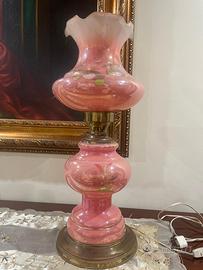 lampada da tavolo in vetro opalino