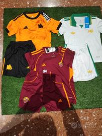 kit bambino A.S.Roma nuova stagione. 