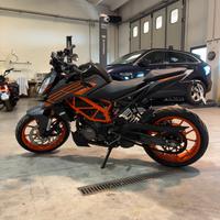 KTM 125 Duke - 2022