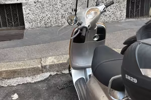 vespa 125 et4