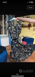 Abito con fiori