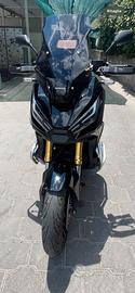 Honda x adv 750