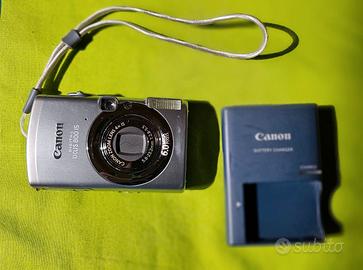 Canon IXUS 800IS macchina fotografica digitale