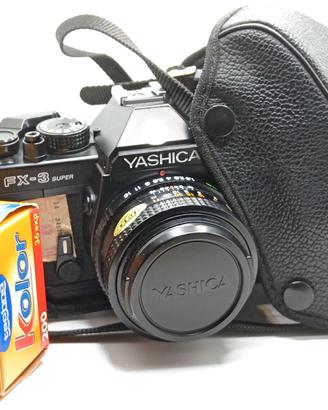 Yashica FX-3 Super 2000 – Fotocamera analogica 35m