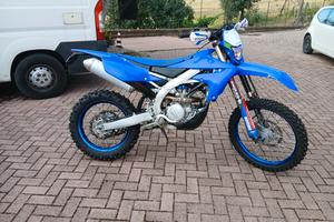 WR 250 