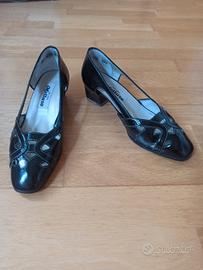 Scarpe Melluso di vernice nere n. 37.5