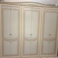 Armadio a 6 ante