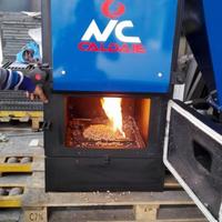 Caldaia biomassa sia legna che a pellet