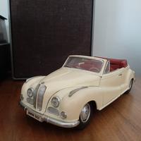 modellino auto bmw 502 maisto scala 1:18
