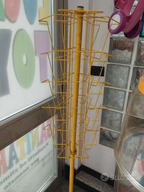 espositore in ferro girevole per quaderni, libri