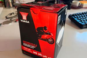 Yuasa BTX7L-BS BATTERIA