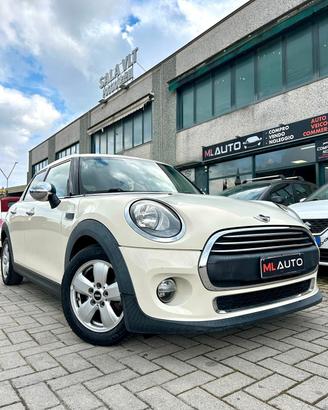 Mini 1.5 One D Hype 5P (70kw) - ok neopatentato