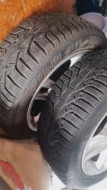 pneumatici su cerchi in lega in buone condizioni