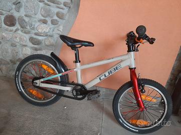 Bici Cube 16 "