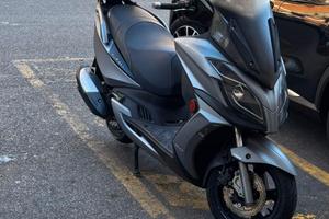 scooter kymco grand dink 300