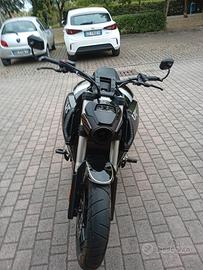 moto praticamente nuova