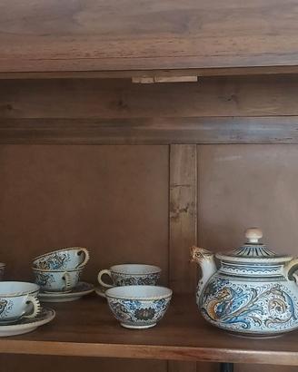 Set di tazze da the' in ceramica