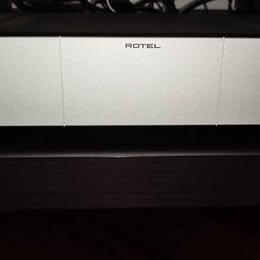 Rotel RB 03 coppia finali di potenza